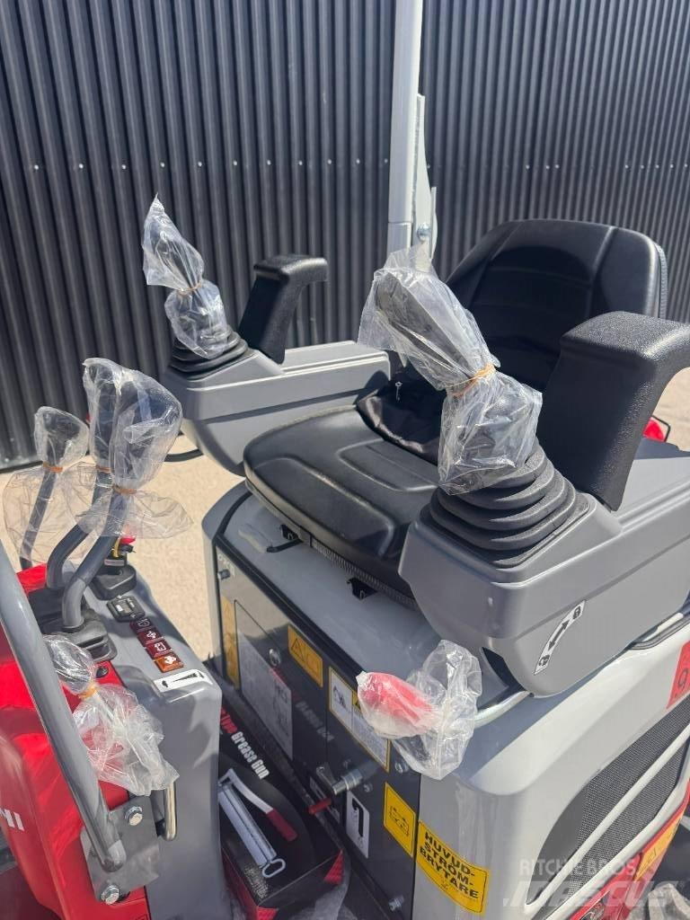 Takeuchi TB 210 R Mini bageri <7t