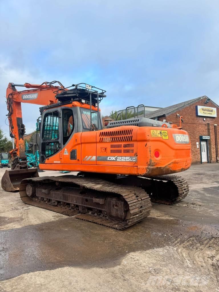 Doosan DX 225 LC Bageri gusjeničari