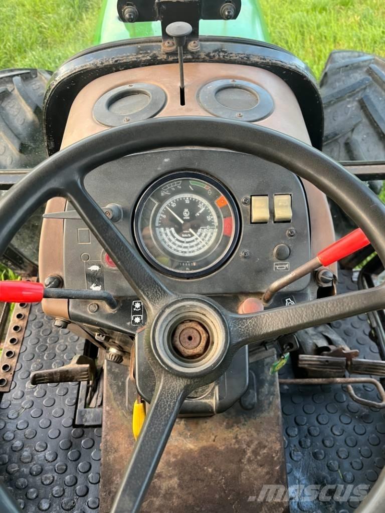 John Deere 1950 Traktori