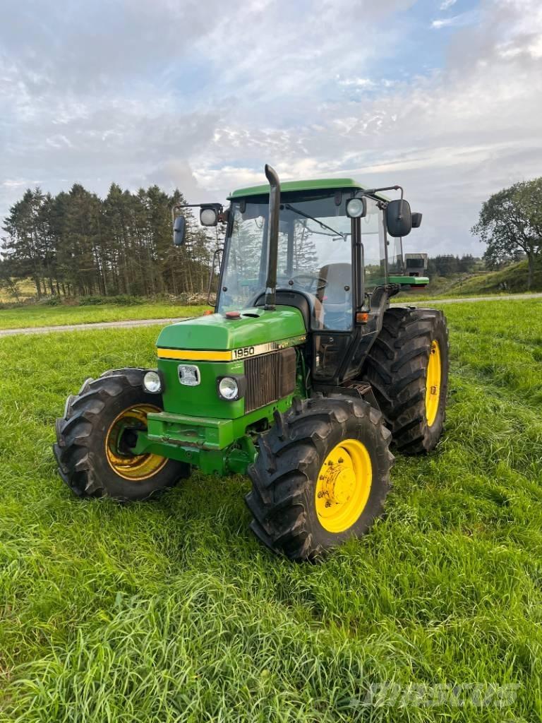John Deere 1950 Traktori