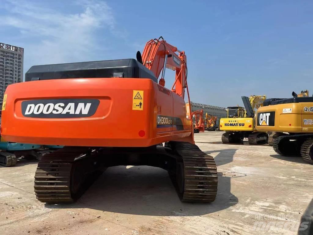 Doosan 300-7 Bageri gusjeničari