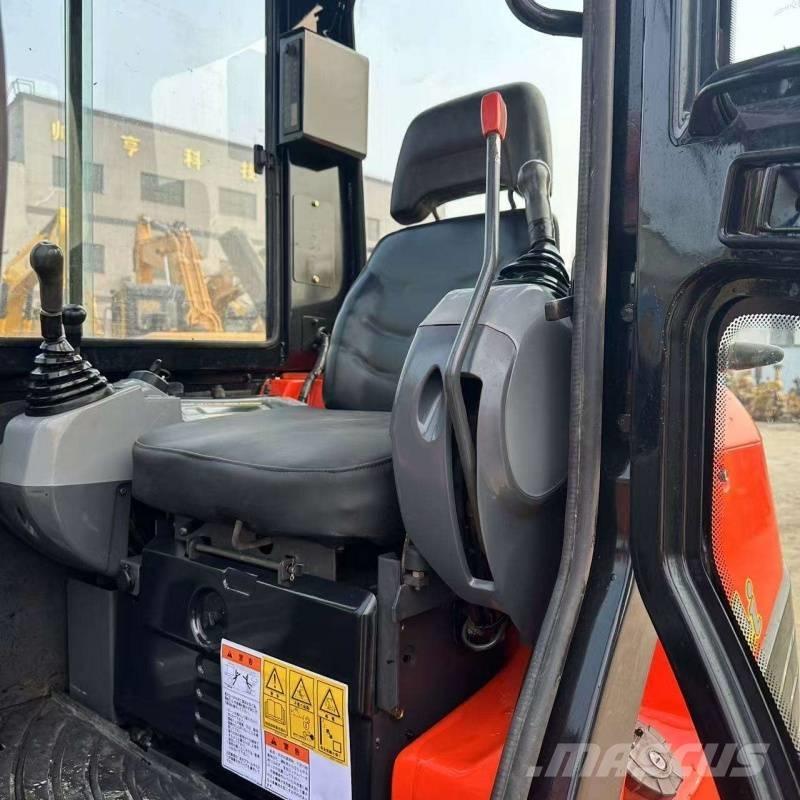 Kubota U 40 Mini bageri <7t