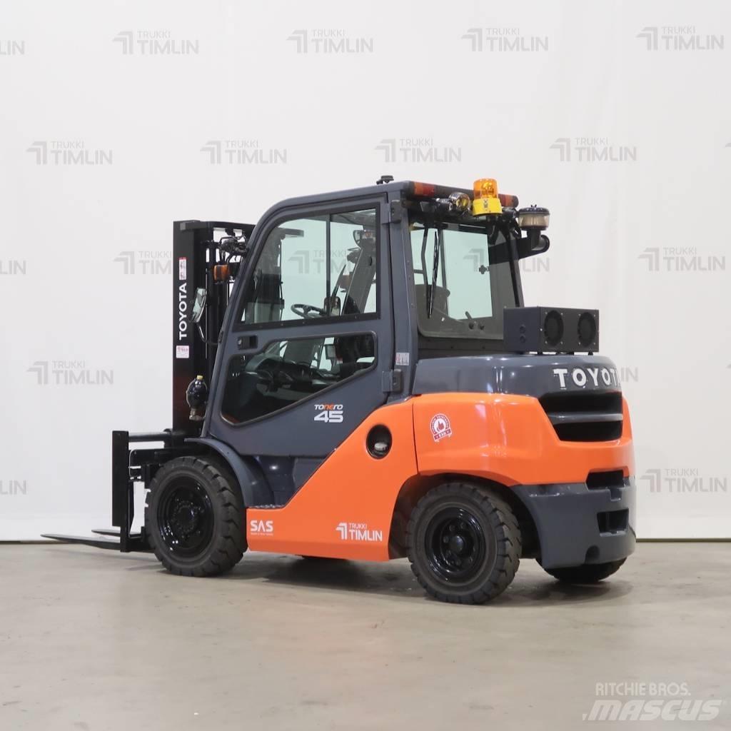 Toyota 40-8FD40N Dizelski viličari