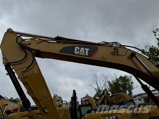 CAT 320 D2L Bageri gusjeničari