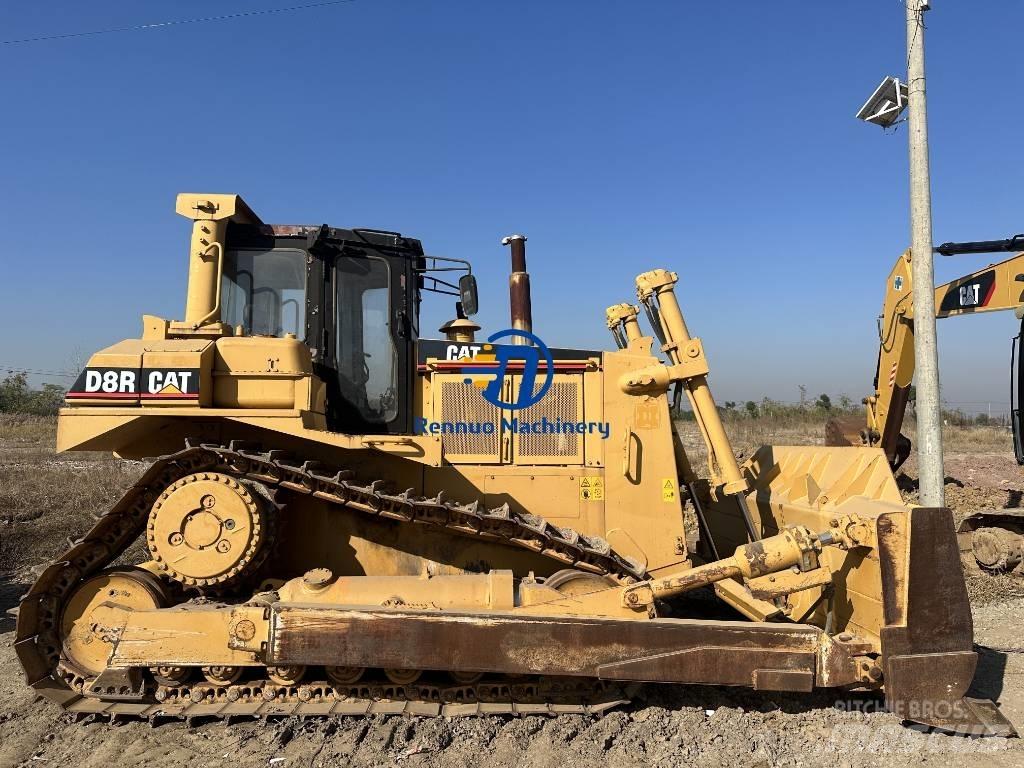 CAT D 8 R Buldožeri gusjeničari