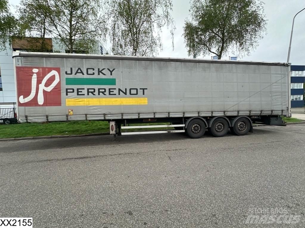 Fruehauf Tautliner Poluprikolice sa ceradom