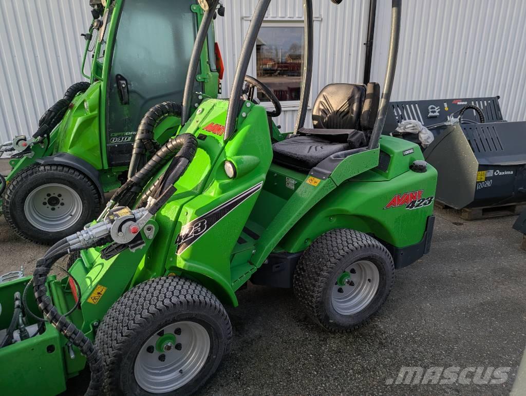 Avant 423 Skid steer mini utovarivači