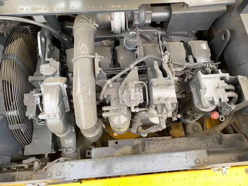 Komatsu PC 450 Bageri gusjeničari