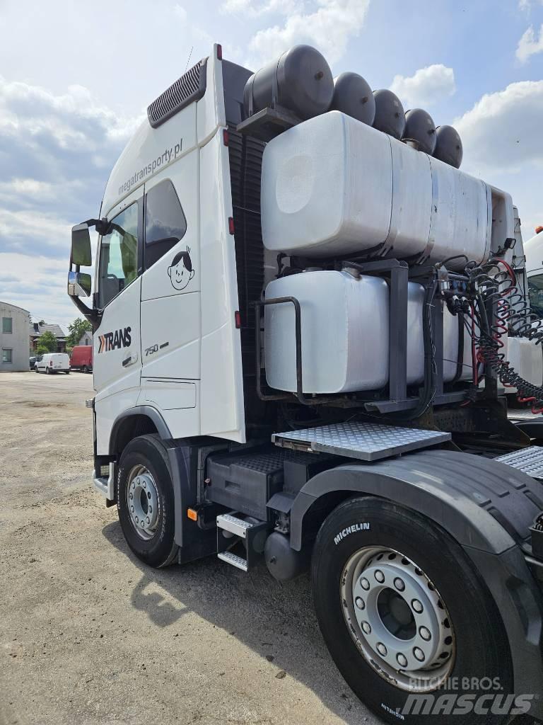 Volvo FH16 750KM 8x4 Traktorske jedinice