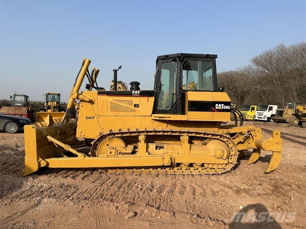 CAT D6G Buldožeri gusjeničari
