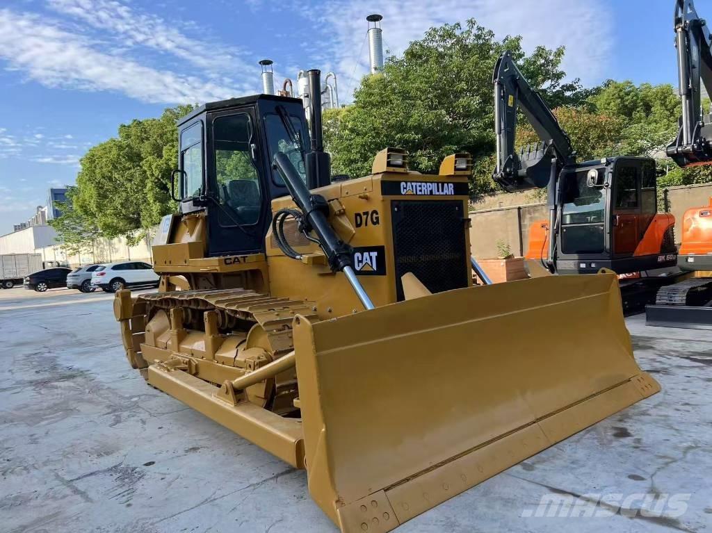 CAT D 7 G Buldožeri gusjeničari