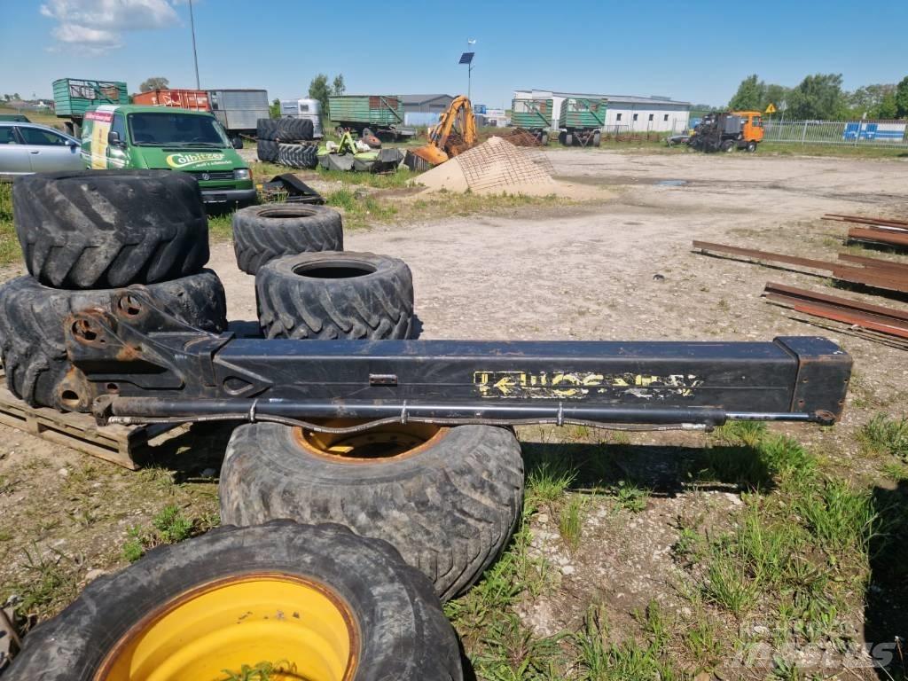 John Deere CH8 1470D Kranovi za stabla