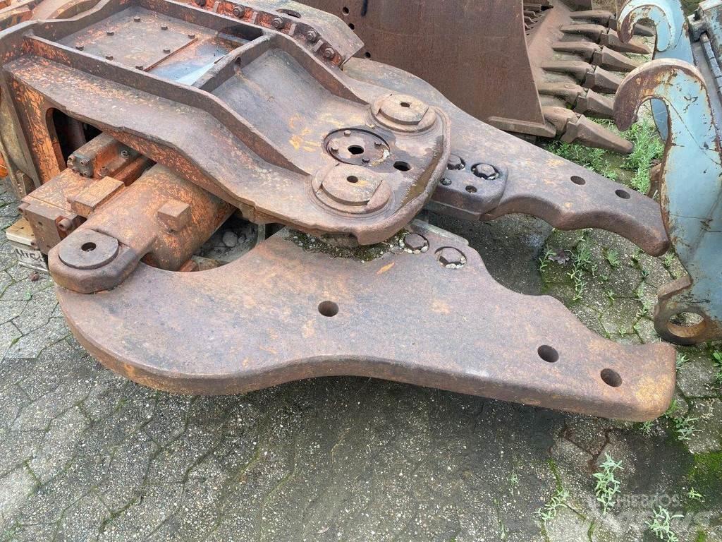 NPK S-24XCR Građevinske drobilice