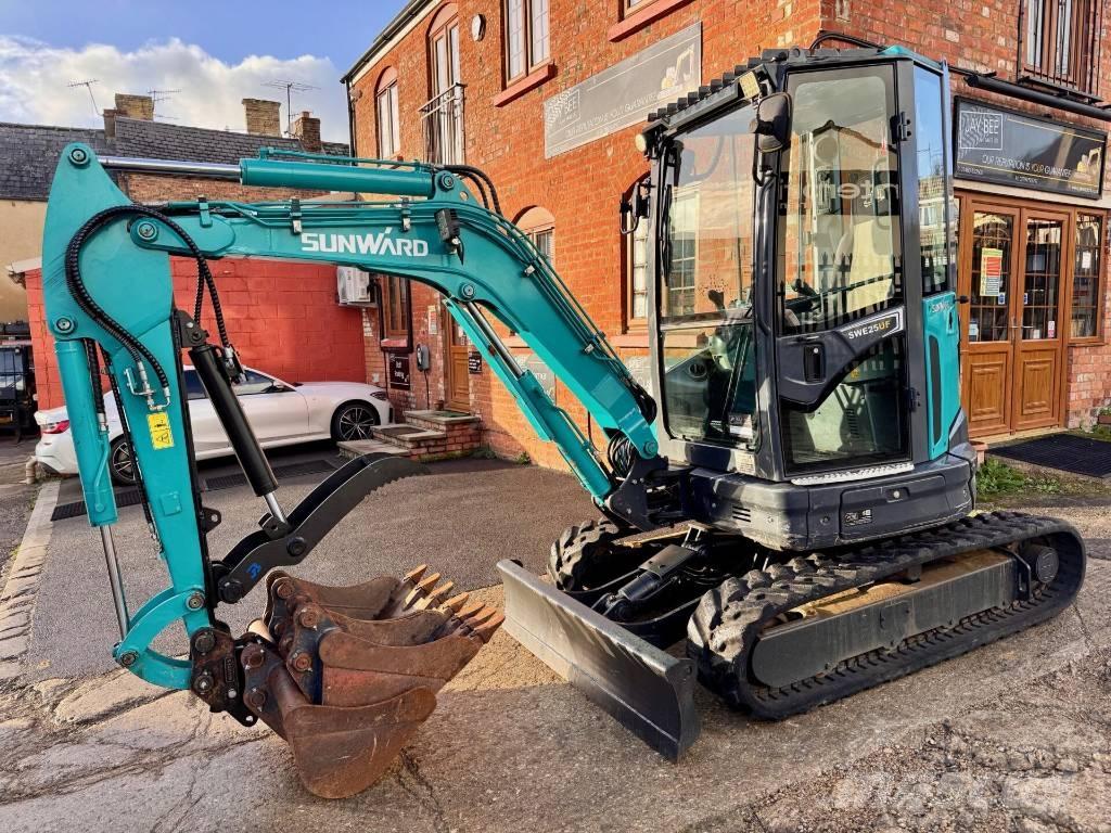 Sunward SWE 25 UF Mini bageri <7t