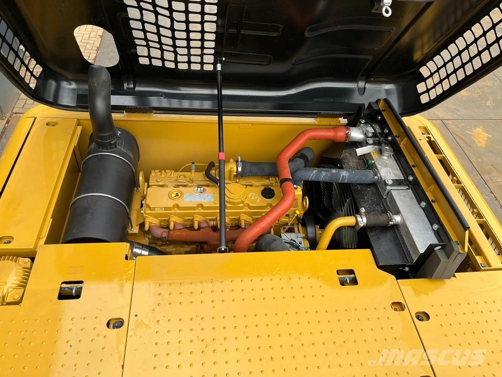 CAT 323D3 Bageri gusjeničari