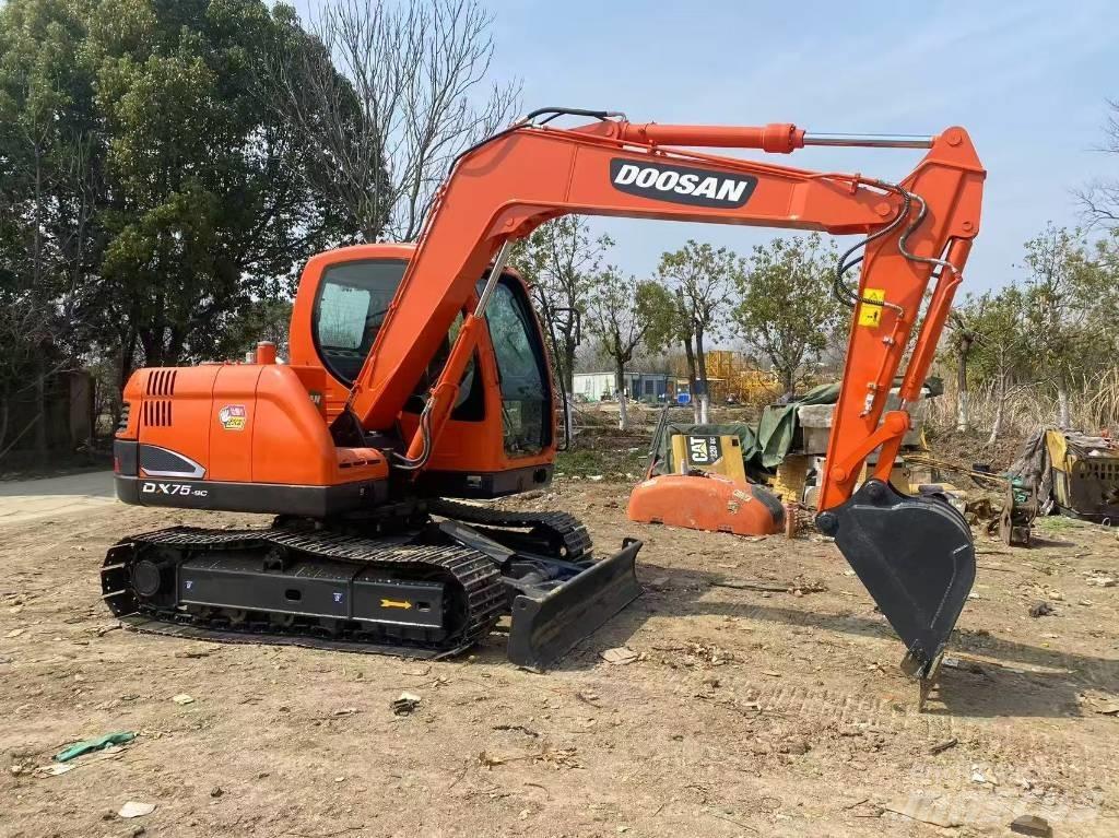 Doosan DX 75-9 C Midi bageri 7t – 12t