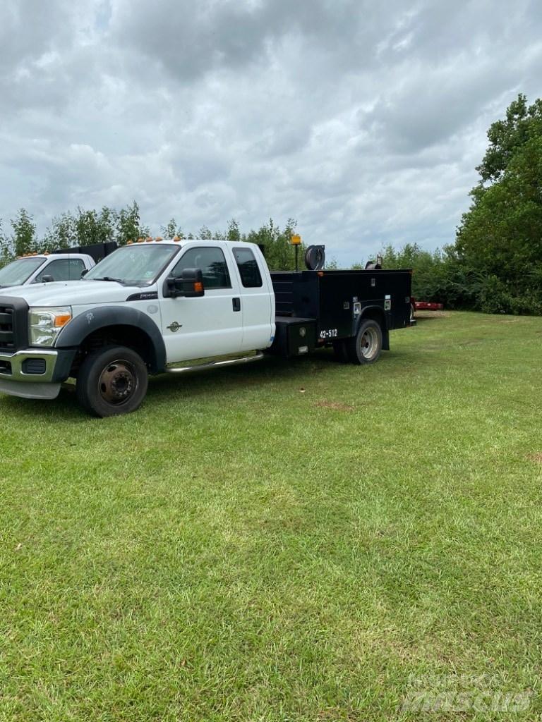 Ford F 550 Kiperi