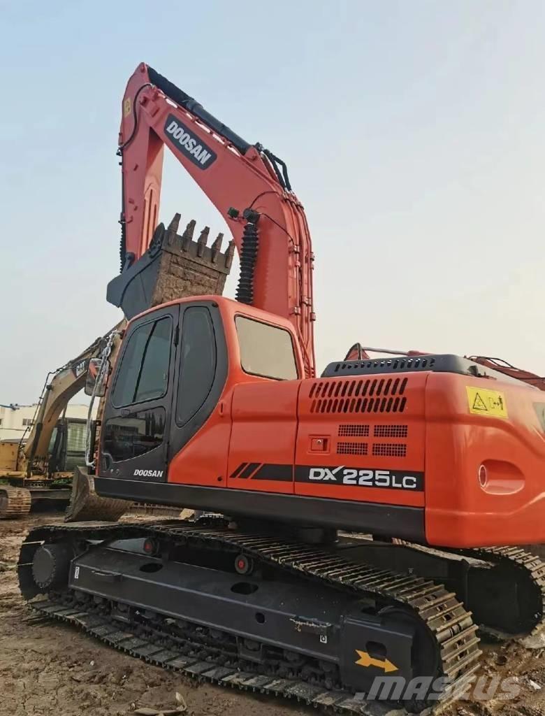 Doosan DX255 Bageri gusjeničari
