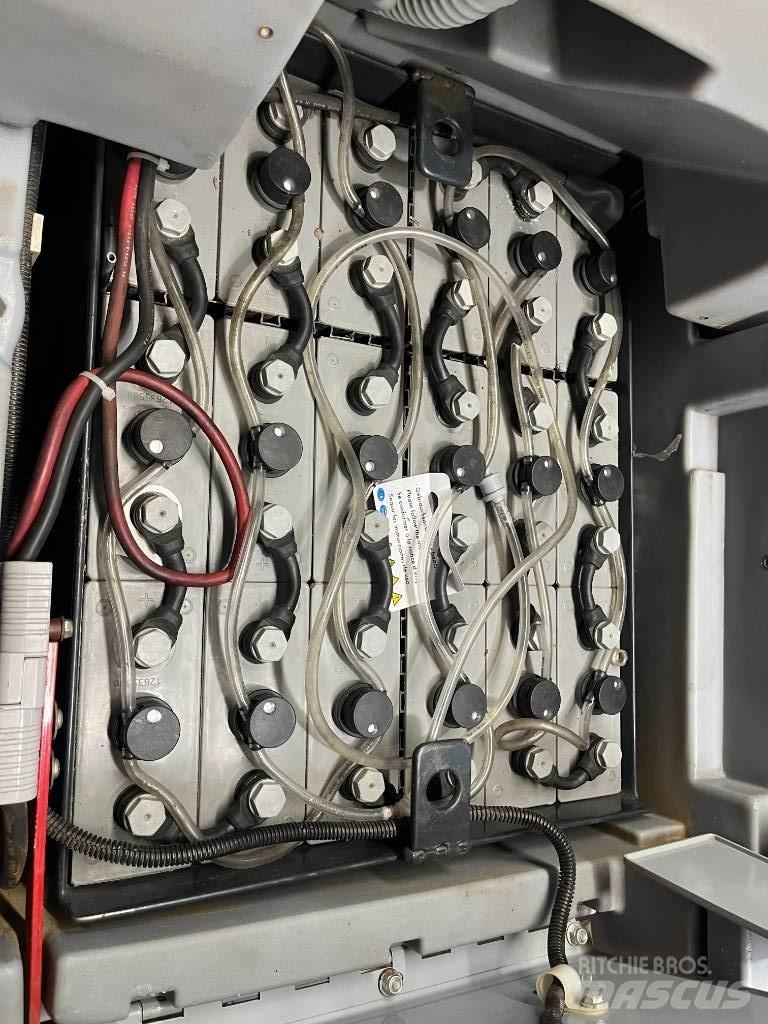 Nilfisk BR 800 S Strojevi za čiščenje i ribanje podova
