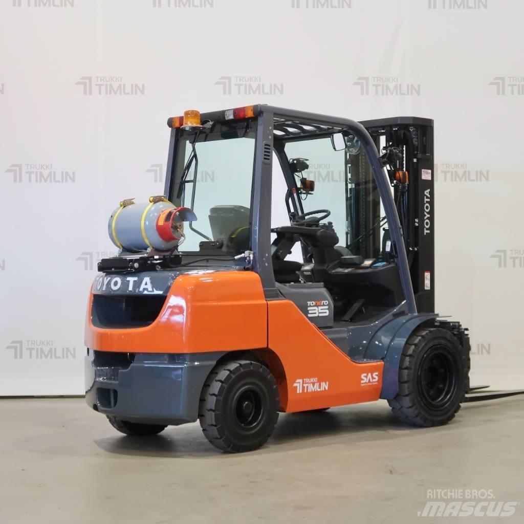Toyota 02-8FGJF35 Plinski viličari
