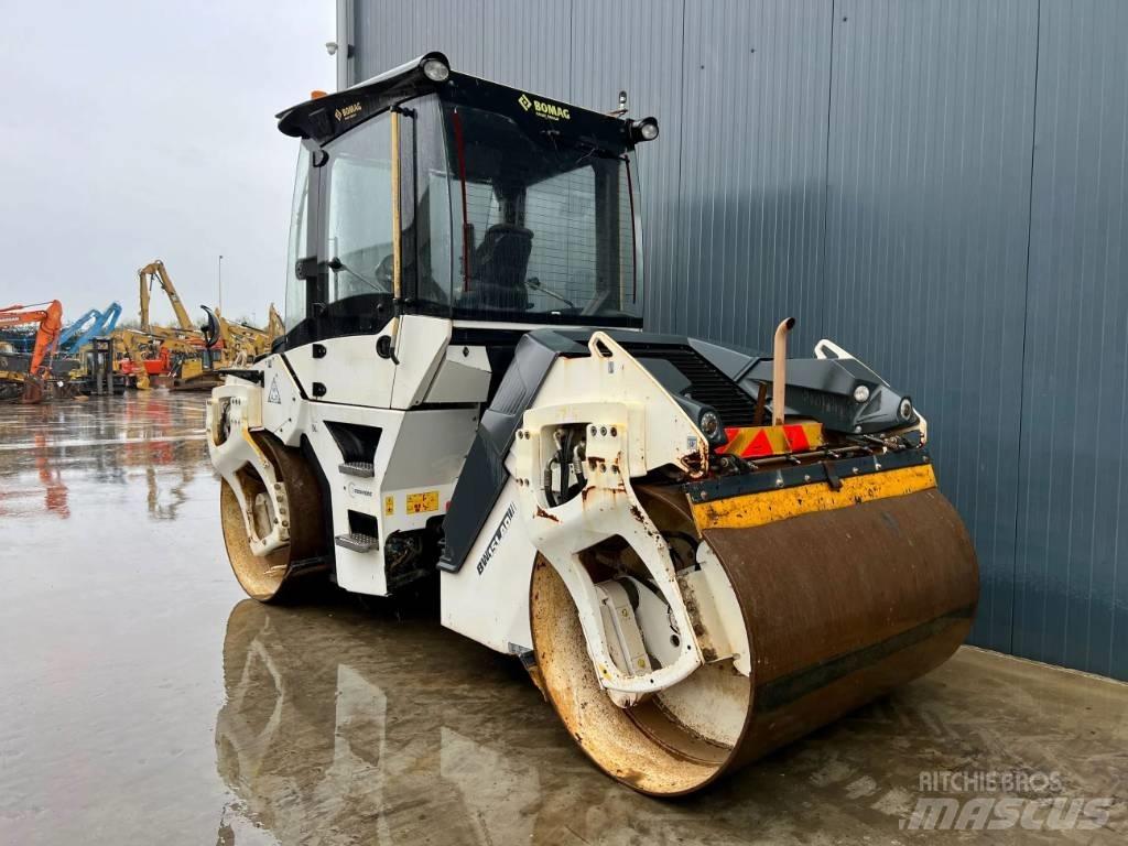 Bomag BW151AD-5 Valjci sa dvojnim bubnjem