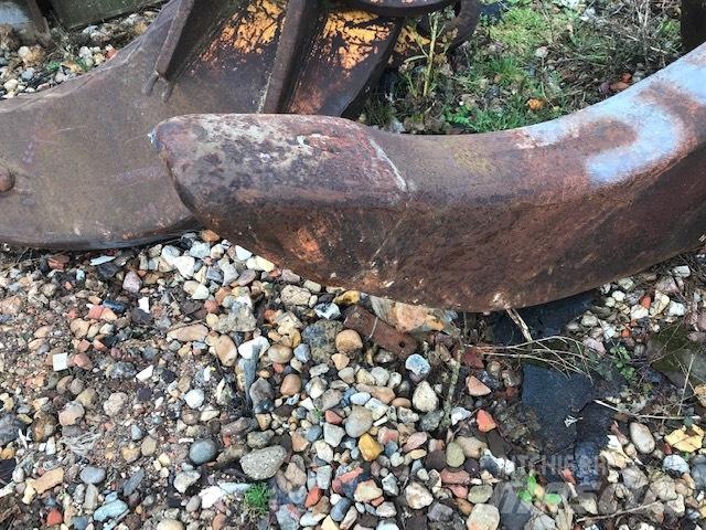 Liebherr Ripper Ostale komponente