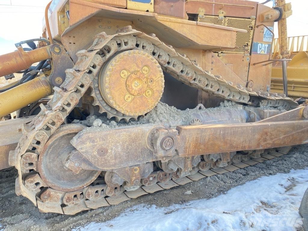 CAT D10N Buldožeri gusjeničari