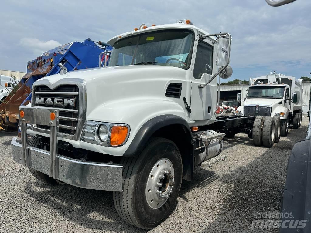 Mack CV 713 Kamioni-šasije