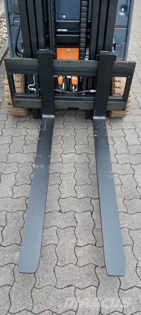 Toyota 8FBM16T Električni viličari