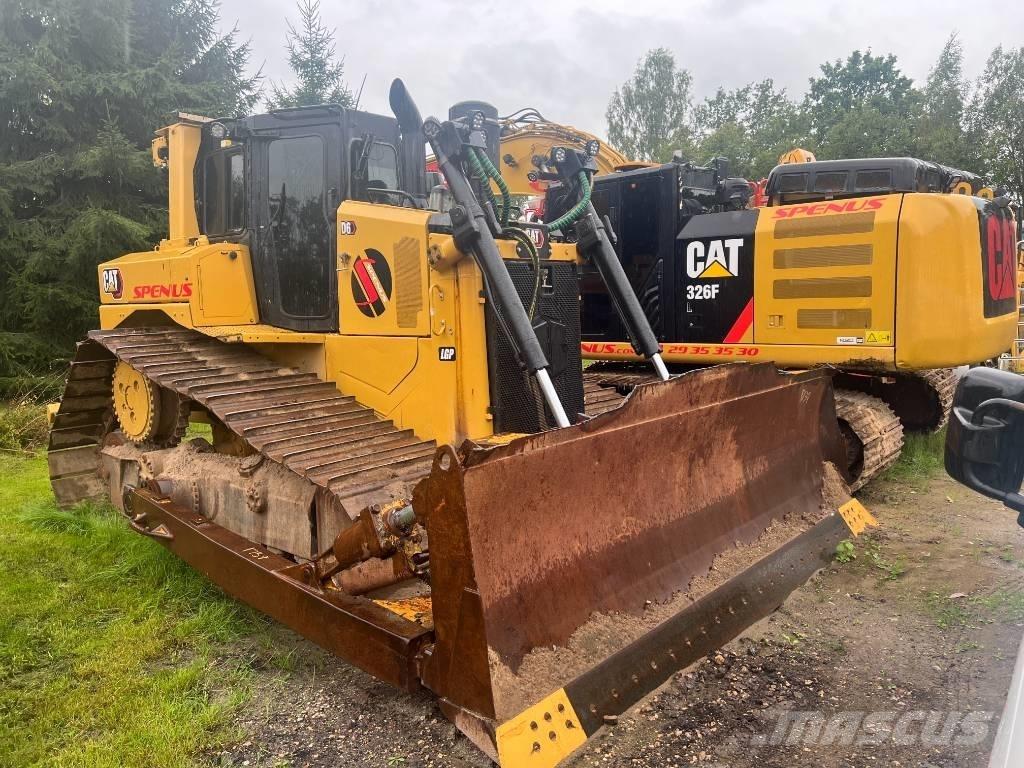 CAT D 6 T LGP Buldožeri gusjeničari