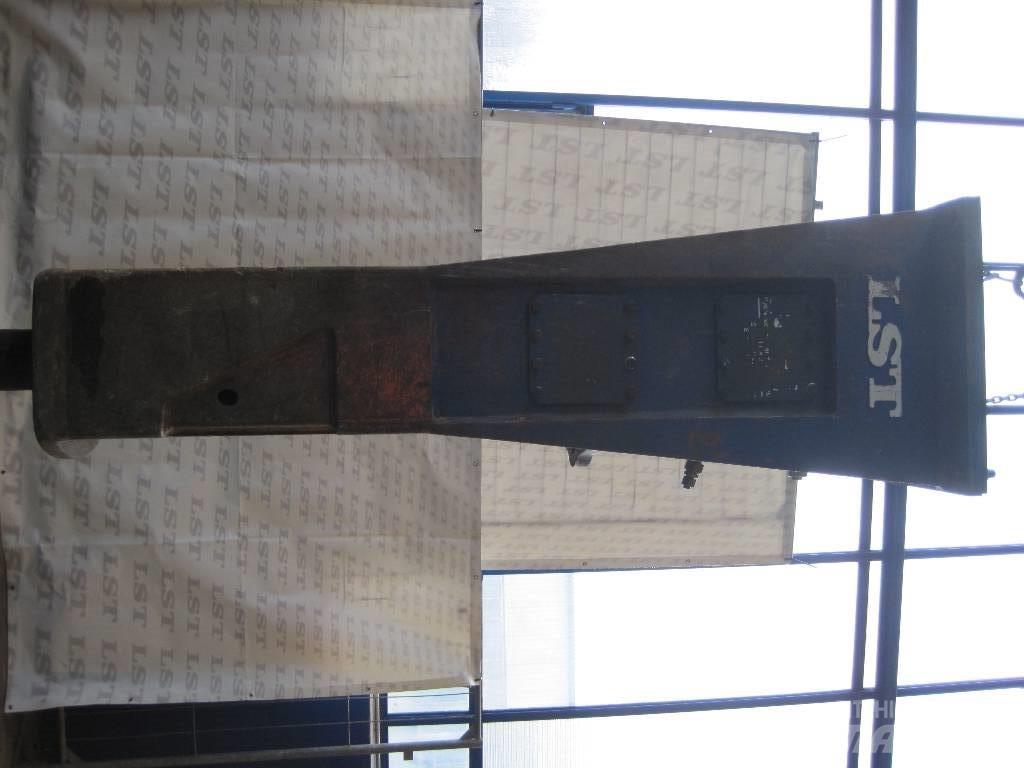 LST XB 3100 Čekići