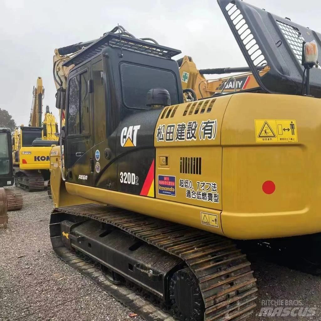 CAT 320 D2 Bageri gusjeničari