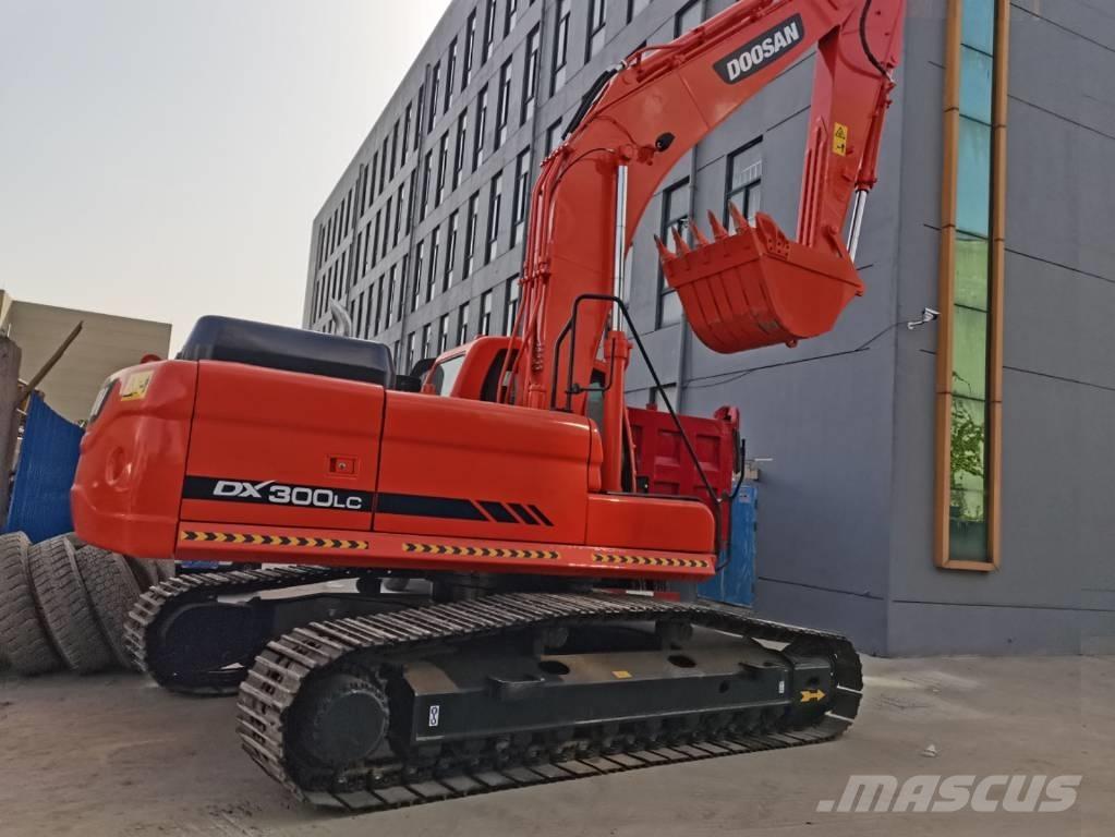 Doosan DX 300 Bageri gusjeničari