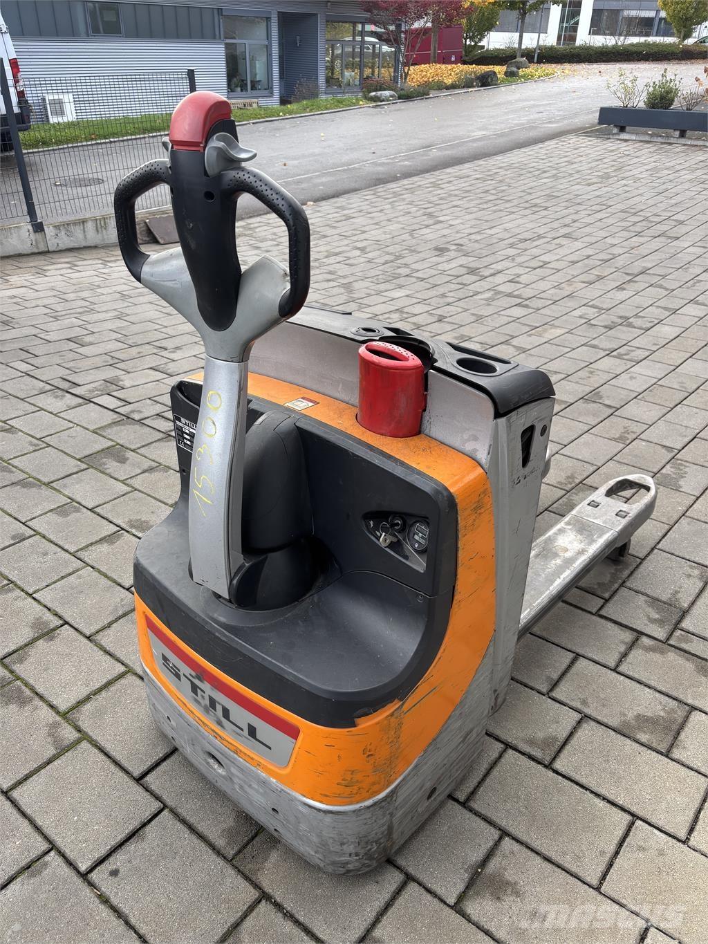 Still EXU16 Ručni električni viličar