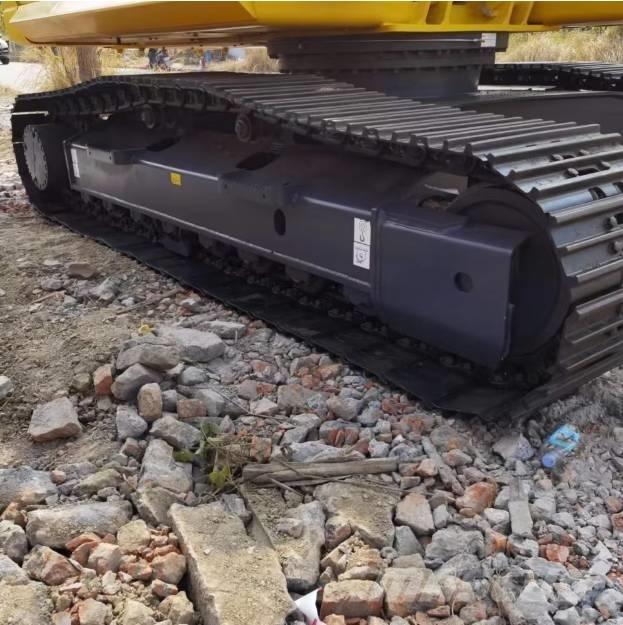 Komatsu PC220-8 Bageri gusjeničari