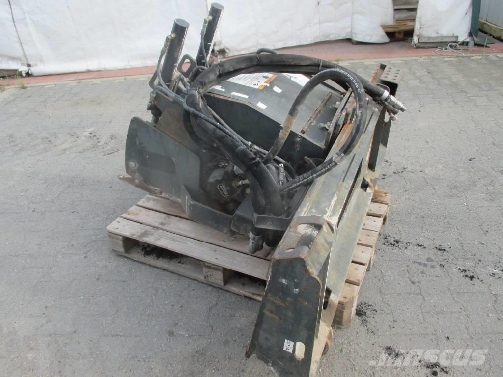 Bobcat 18 PLA Strugači