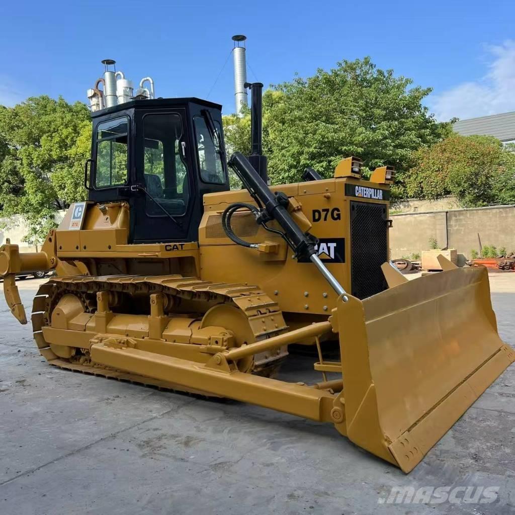 CAT D 7 G Buldožeri gusjeničari