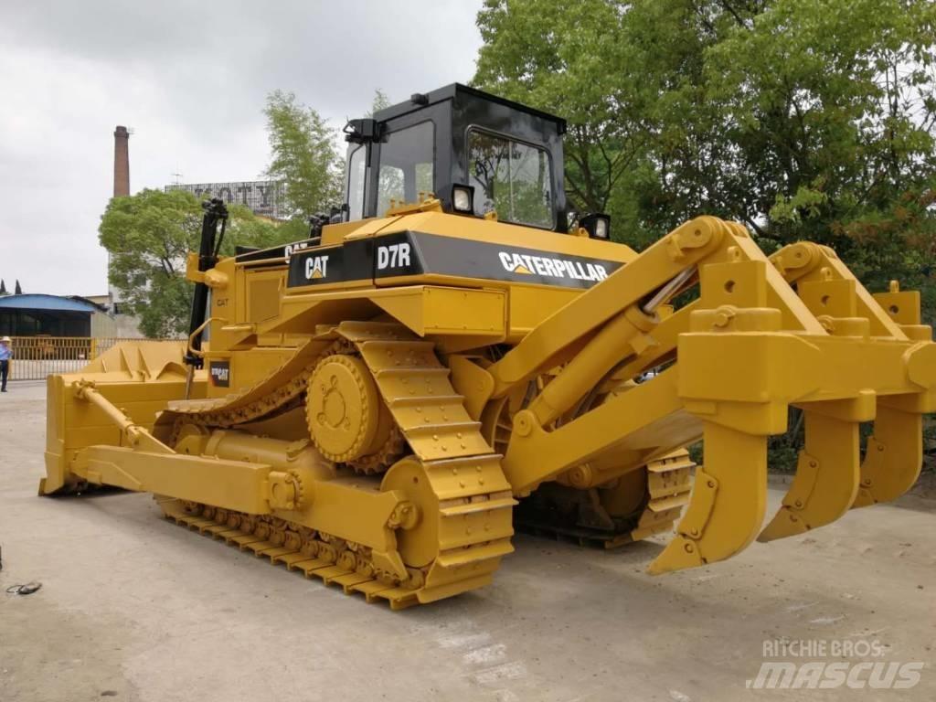 CAT D 7 R Buldožeri gusjeničari