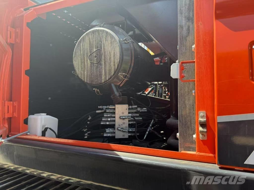 Doosan DX 340 Bageri gusjeničari