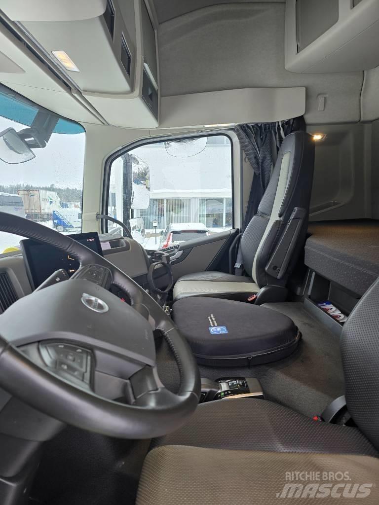 Volvo FM Electric Rol kiper kamioni s kukama za dizanje