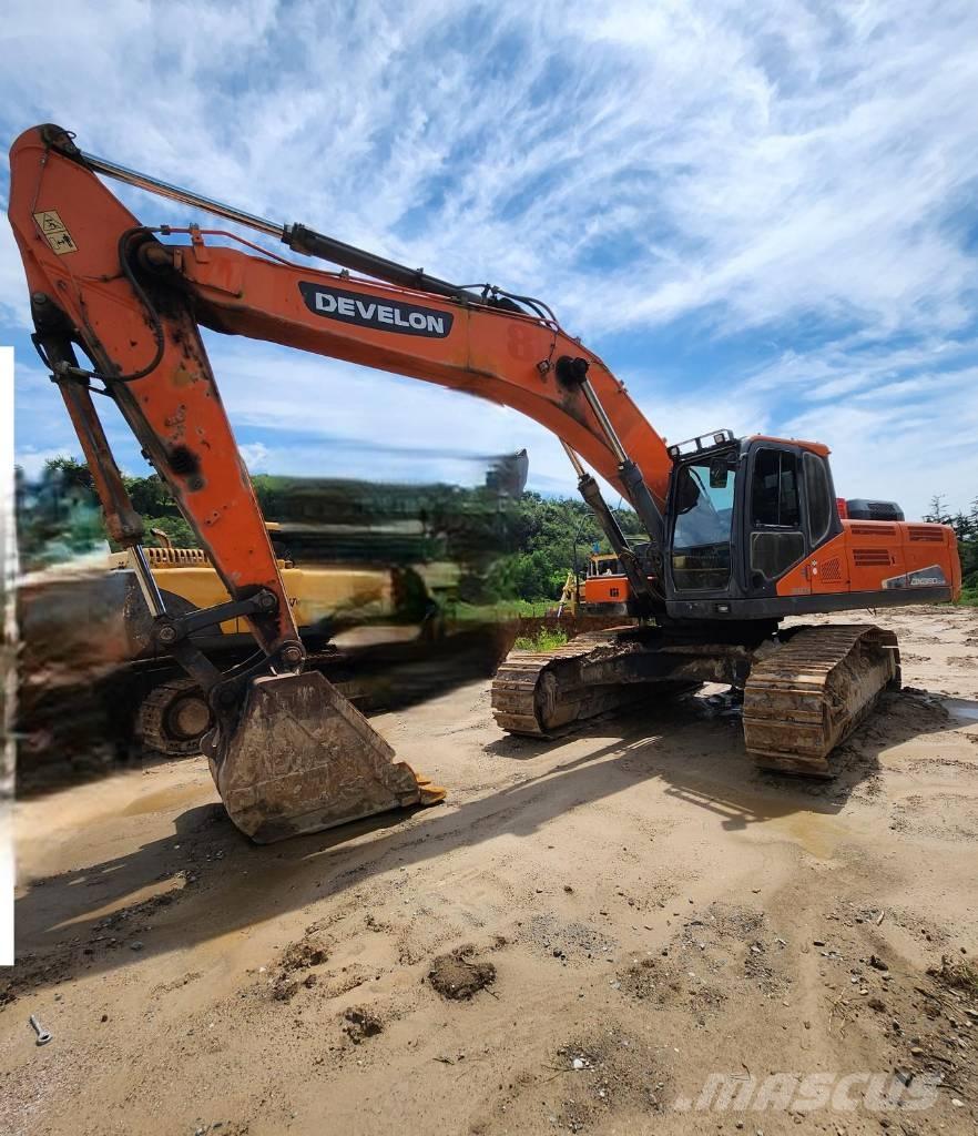 Doosan DX 380 LC-3 Bageri gusjeničari