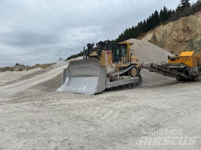 CAT D 9 T Buldožeri gusjeničari