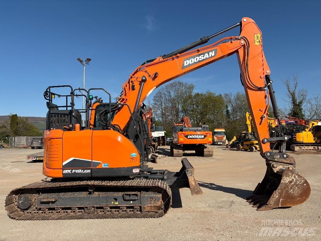 Doosan DX140LCR-7 Bageri gusjeničari