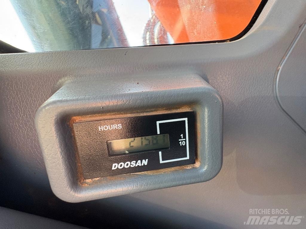 Doosan DX140LCR-7 Bageri gusjeničari
