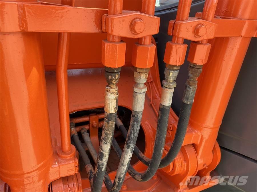Hitachi EX 100 G-3 Bageri gusjeničari
