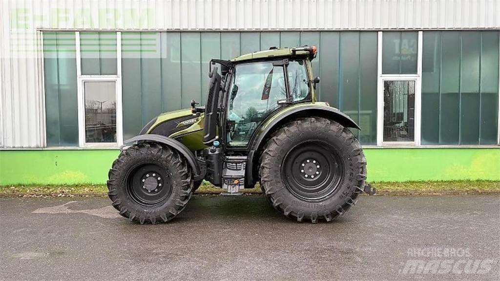 Valtra n155ea Traktori