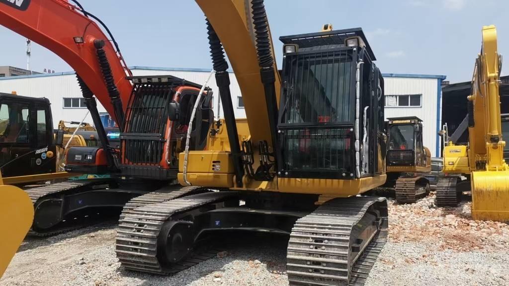 CAT 320 Bageri gusjeničari