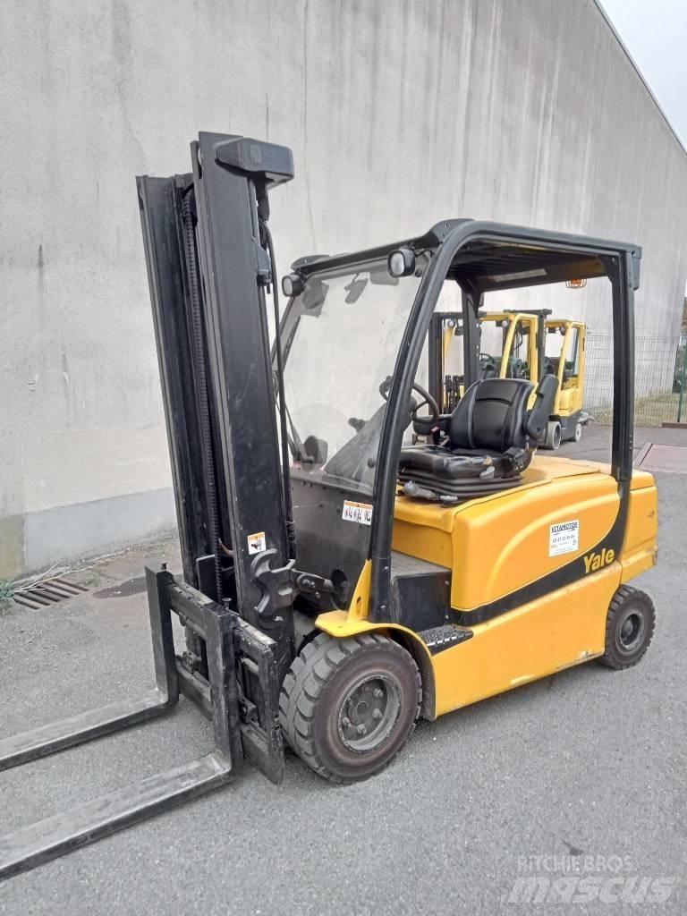 Yale ERP35 Električni viličari