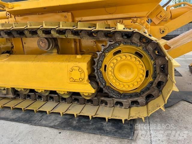 Komatsu D 61 EX-15 Buldožeri gusjeničari