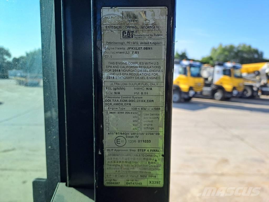 CAT 330 NG Bageri gusjeničari